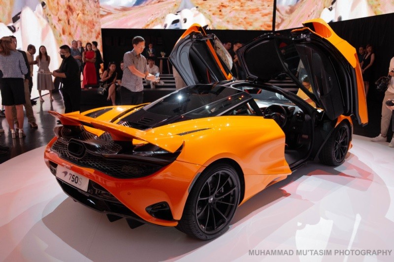 Cận cảnh siêu xe McLaren 750S vừa ra mắt tại Singapore, giá hơn 24 tỷ đồng