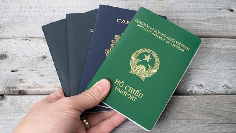 Hướng dẫn 2 cách tra cứu hộ chiếu online đơn giản, chính xác