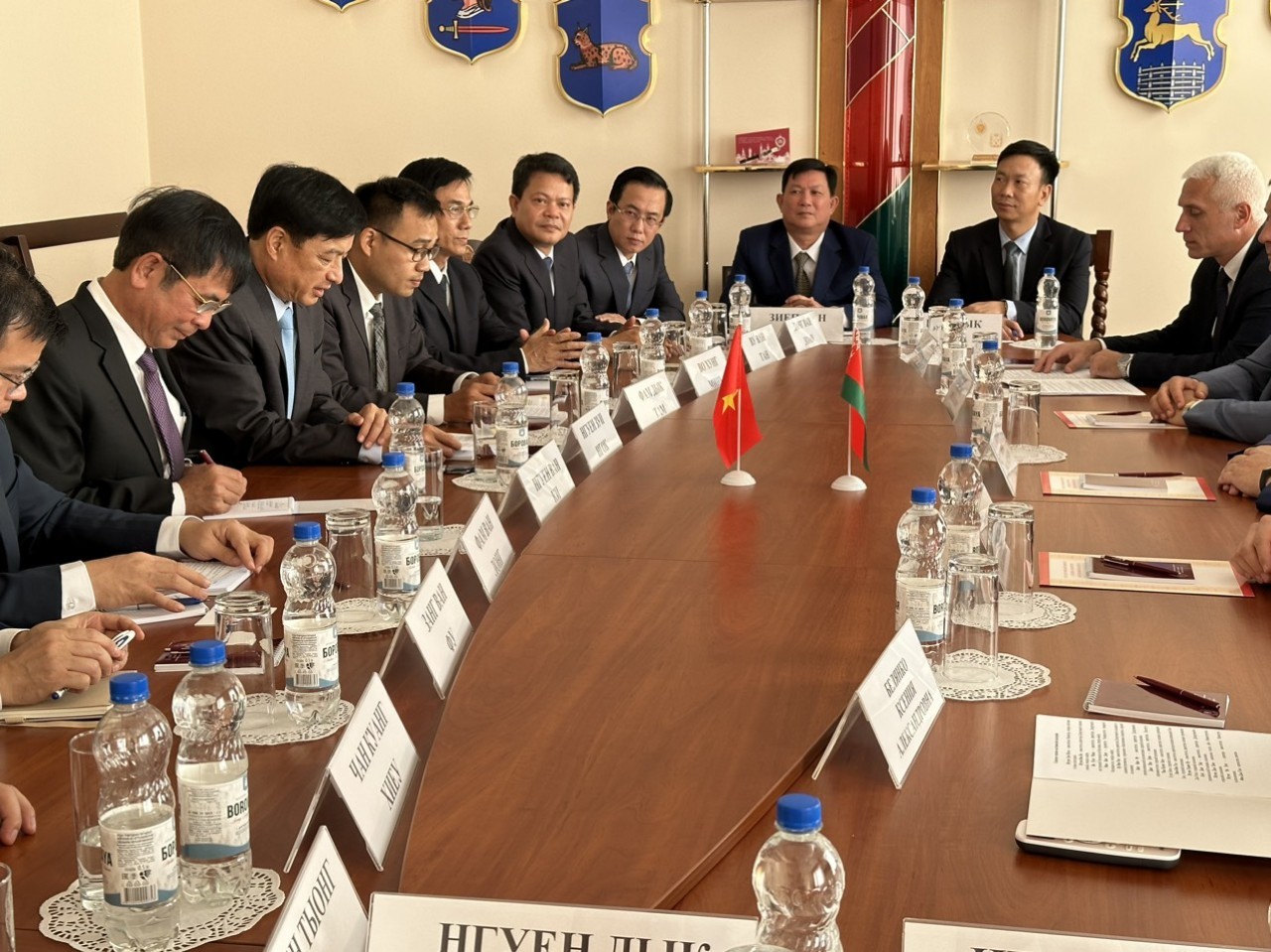 Đoàn đại biểu cấp cao Bộ Công an Việt Nam làm việc với Ủy ban Giám định tư pháp Cộng hòa Belarus
