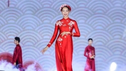 Các mẫu áo dài đặc sắc tại Festival Thu Hà Nội 2023