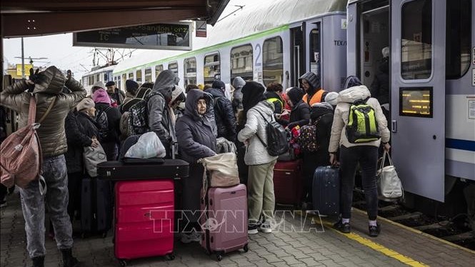 Châu Âu gia hạn quy chế bảo vệ tạm thời cho người tị nạn Ukraine