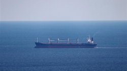 Những con tàu chở ngũ cốc không mắc kẹt, rời cảng Ukraine ra khơi trên Biển Đen