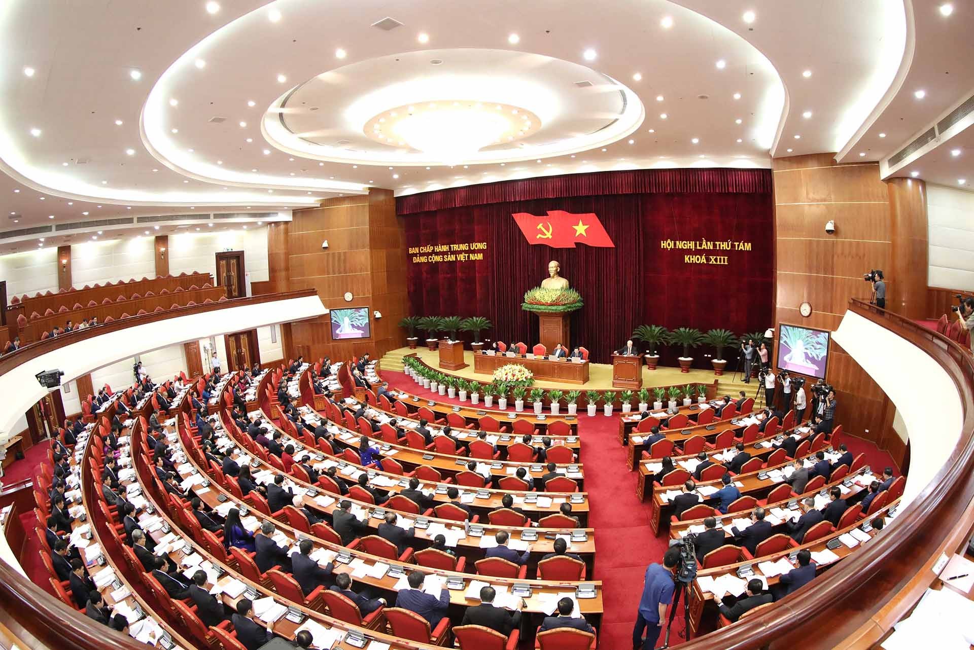 Second working day of 13th Party Central Committee’s 8th plenum