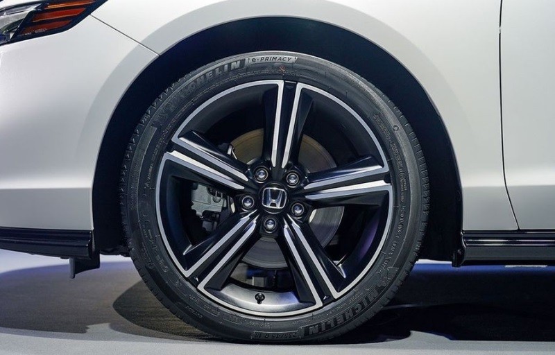 Cận cảnh Honda Accord 2024 vừa ra mắt tại Thái Lan, giá trên 1 tỷ đồng