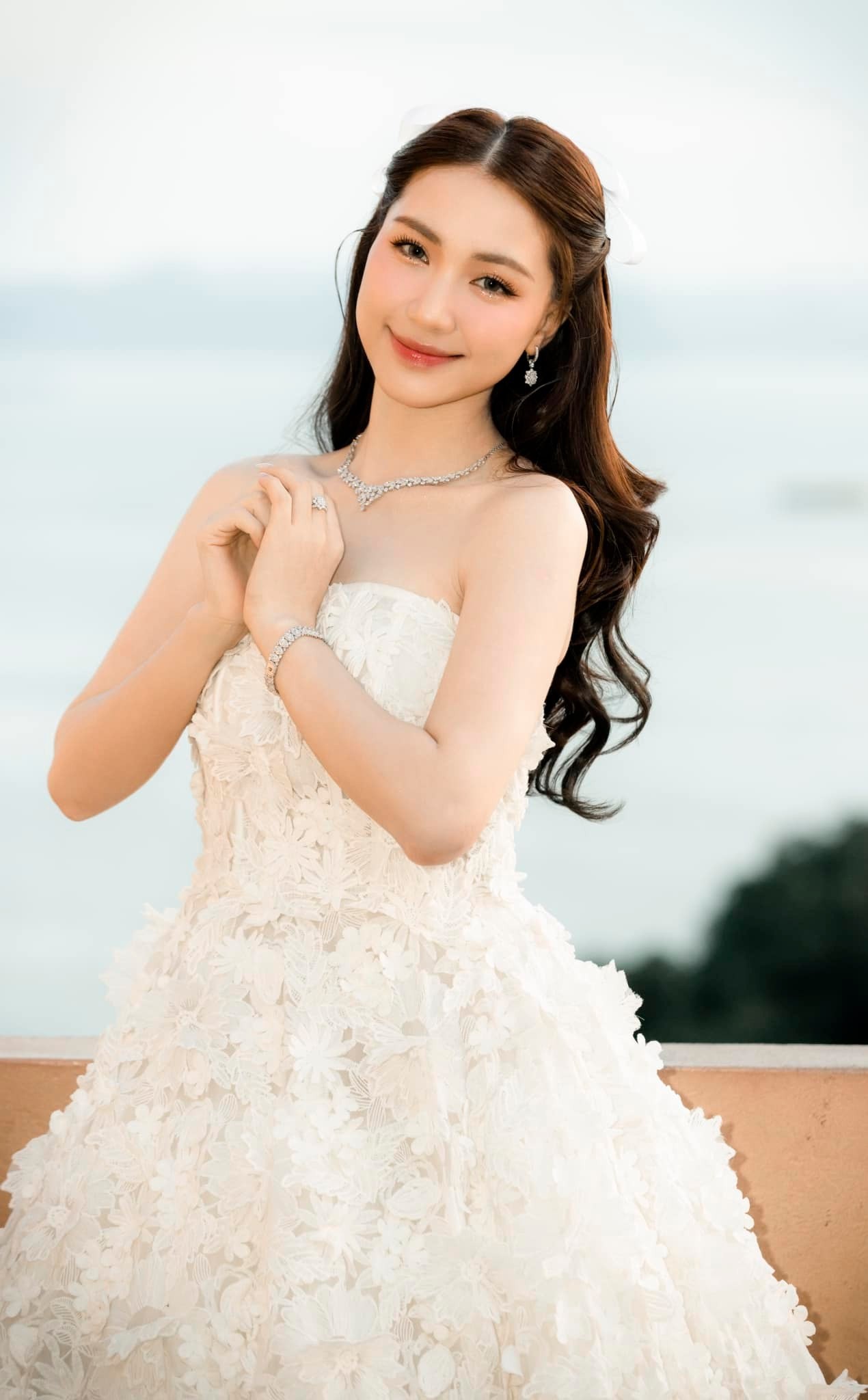 Trực tiếp đám cưới Duy Mạnh - Quỳnh Anh: Cô dâu mặc váy cưới lộng lẫy xuất  hiện, chờ chú rể tới đón