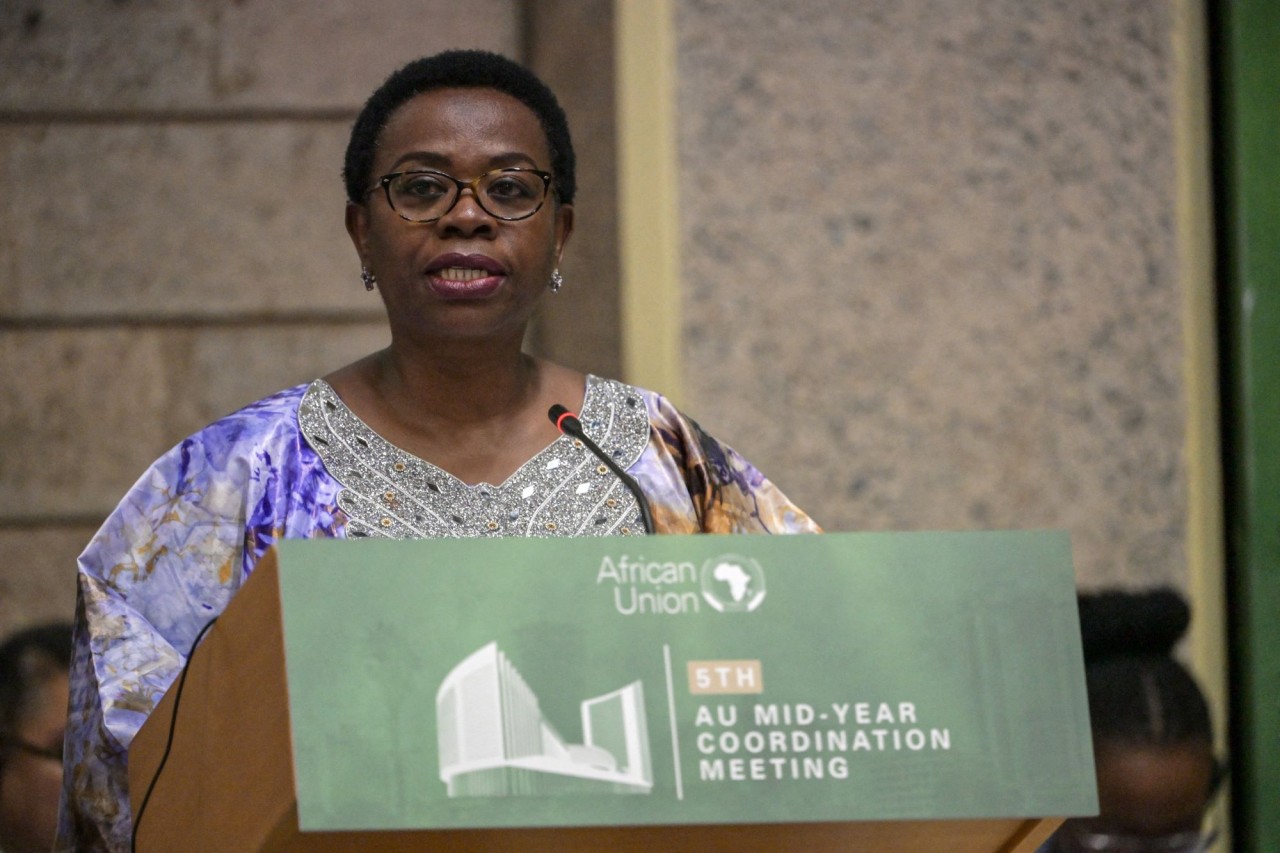 Phó Chủ tịch Ủy ban Liên minh châu Phi (AU) Monique Nsanzabaganwa phát biểu tại một cuộc họp ở Nairobi, Kenya ngày 13/7/2023. (Nguồn: AFP)