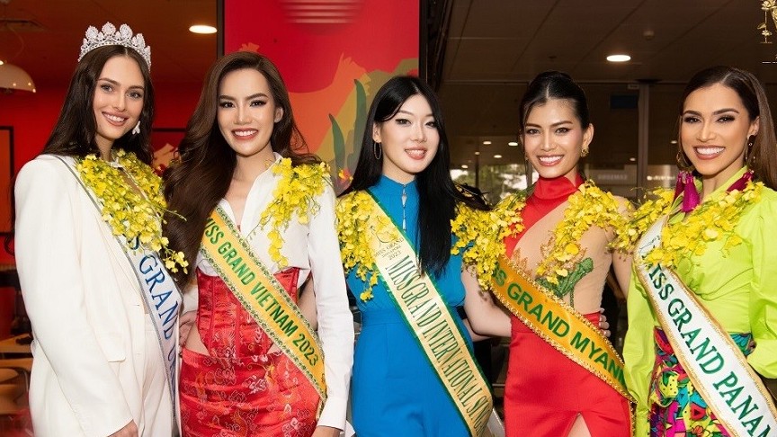 Hoa hậu Hòa bình quốc tế 2023: Hình ảnh thí sinh các nước rạng rỡ xuất hiện tại Hà Nội