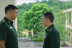 Cuộc chiến không giới tuyến tập 17: Trung (Việt Anh) gặp nguy hiểm khi đến chỗ hẹn? Kẻ nhắn tin từ số máy lạ là ai?
