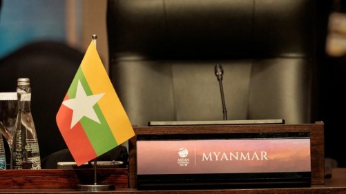 Ba công ty Indonesia bị yêu cầu điều tra bán vũ khí cho Myanmar sau đảo chính
