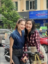 Sao Việt: Hồng Diễm đọ sắc cùng NSND Thu Hà trên phố, Hoa hậu H'Hen Niê nhớ thời áo trắng