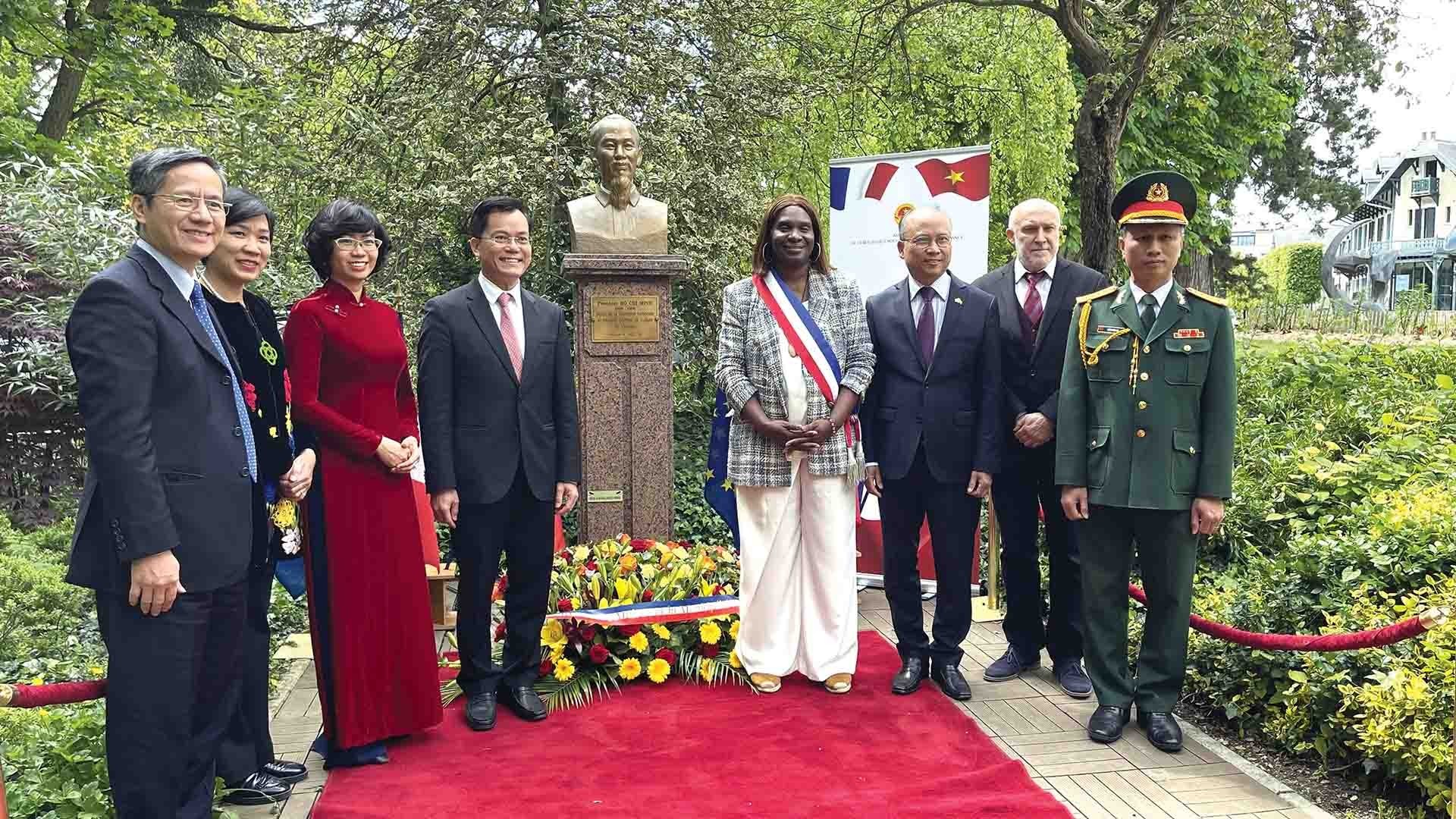 Lan toả di sản Chủ tịch Hồ Chí Minh trong cộng đồng quốc tế