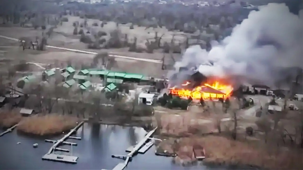 Tình hình Ukraine: Nga tuyên bố kiểm soát ‘tuyệt đối’ các đảo ở cửa sông Dnipro, nguồn dự trữ ngân sách dài hạn EU bị vắt kiệt, Tổng thống Zelensky đế