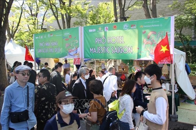 Vietnam Phở Festival 2023: Bản giao hưởng hương vị phở thu hút đông đảo du khách Nhật Bản. (Nguồn: TTXVN)