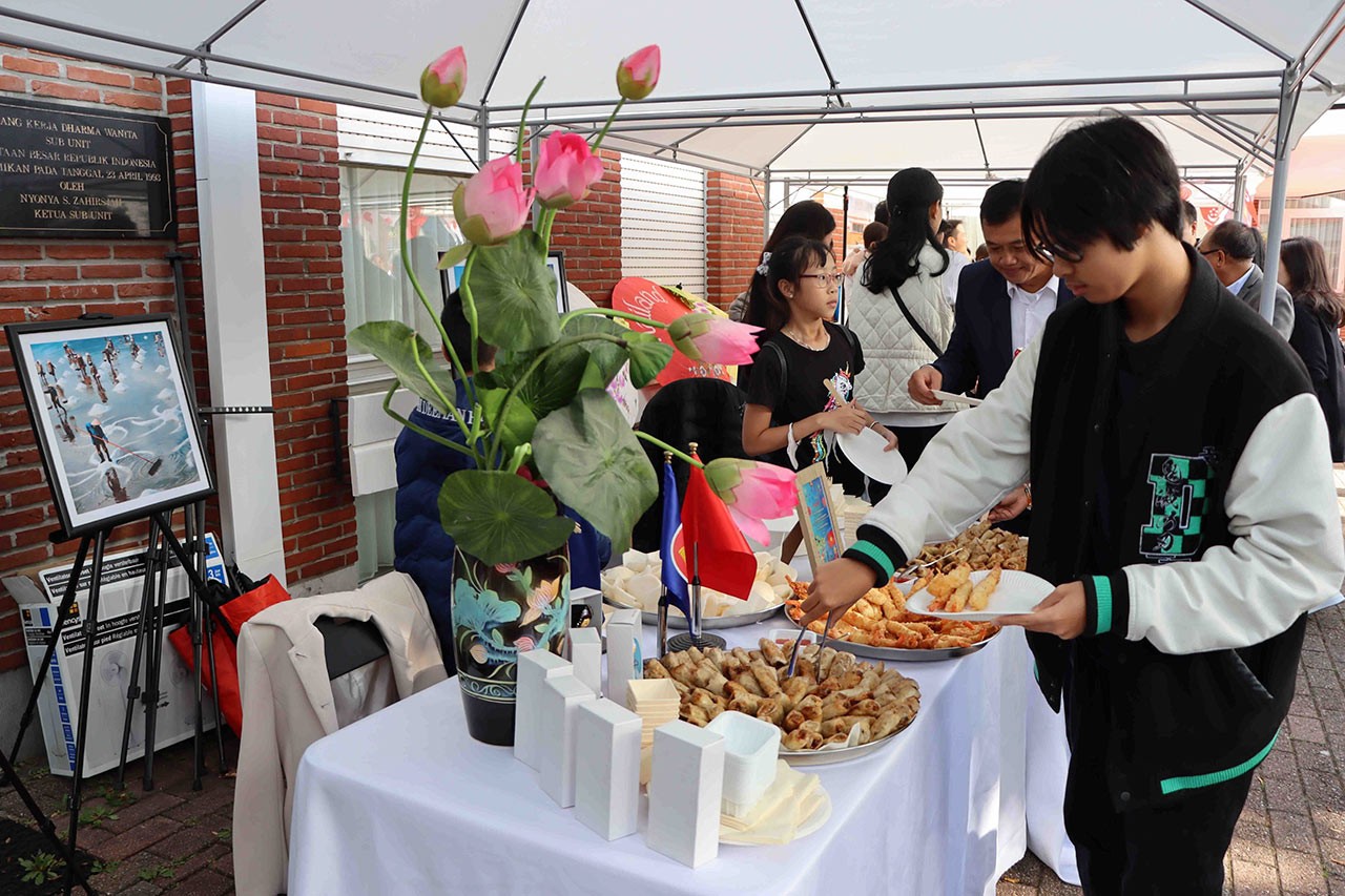 Việt Nam tham gia các hoạt động nhân Ngày gia đình ASEAN tại Bỉ