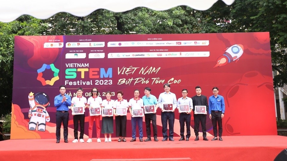 Khai mạc Ngày hội STEM quốc gia lần thứ 8 năm 2023 - 'Việt Nam, bứt phá tầm cao'