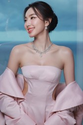 Phong cách thời trang của Hoa hậu Thùy Tiên khi dự sự kiện nước ngoài thời gian gần đây