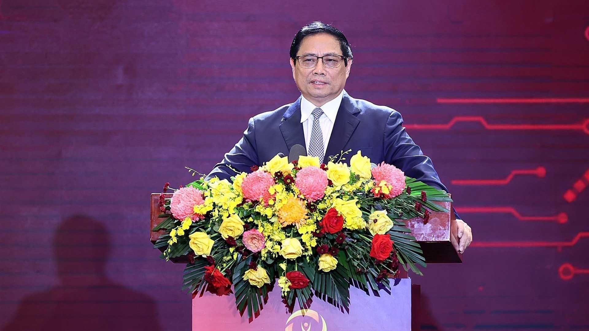 Thủ tướng Phạm Minh Chính: Người dân, doanh nghiệp là trung tâm của chuyển đổi số