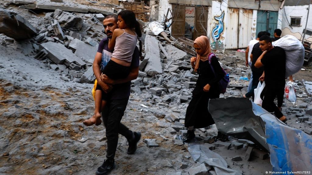 Hơn 700 người Palestine tại Gaza thiệt mạng sau các vụ không kích trả đũa của Israel, Israel khuyến nghị người Palestine từ Dải Gaza chạy sang Ai Cập