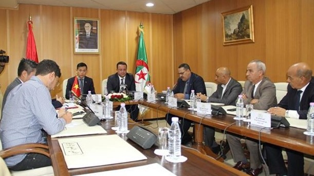 Algeria-Vietnam Friendship Parliamentarians' Group makes debut in Algiers