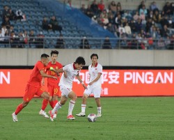 Xếp hạng FIFA: Đội tuyển Việt Nam giữ nguyên vị trí 95 sau trận thua đội tuyển Trung Quốc