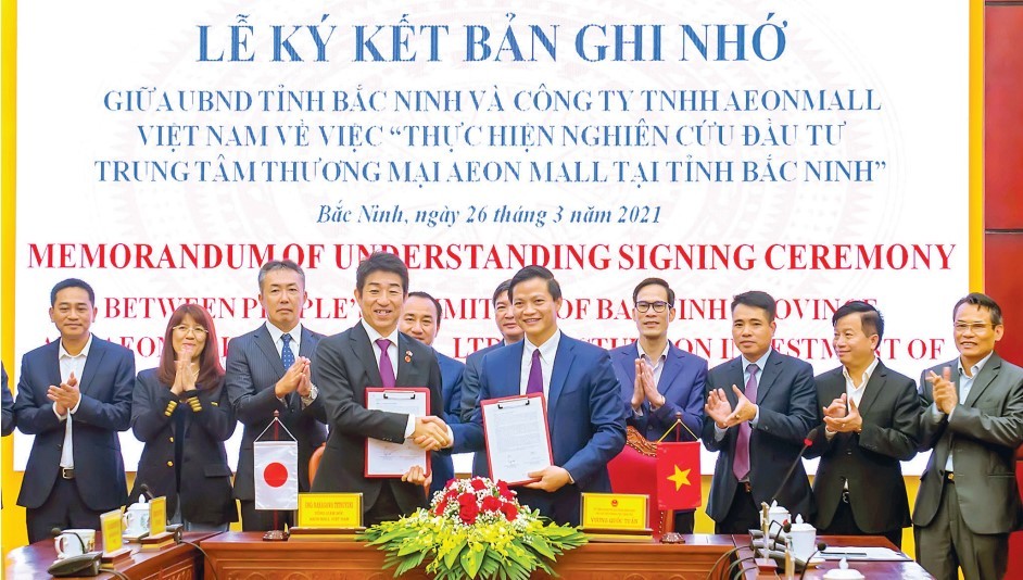 Lãnh đạo tỉnh Bắc Ninh và Tập đoàn AEON ký kết Bản ghi nhớ hợp tác nghiên cứu đầu tư Trung tâm thương mại AEON tại Bắc Ninh, ngày 26/3/2021.