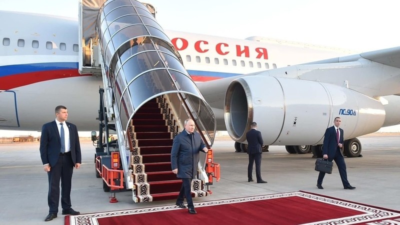 Tổng thống Nga thăm Kyrgyzstan