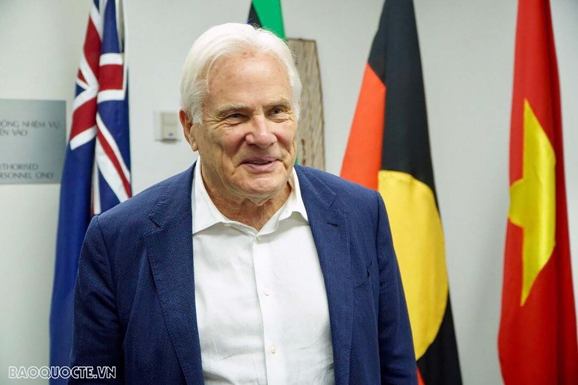 Cựu Đại sứ Australia tại Việt Nam John McCarthy. (Ảnh: Việt Nguyễn)
