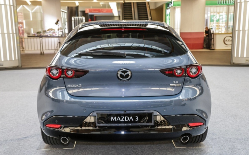 Cận cảnh Mazda 3 2023 vừa ra mắt tại Malaysia, giá từ 807 triệu đồng