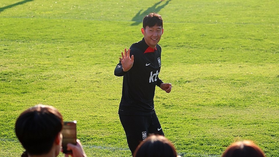 Son Heung Min chấn thương, chưa chắc thi đấu trận giao hữu với Việt Nam