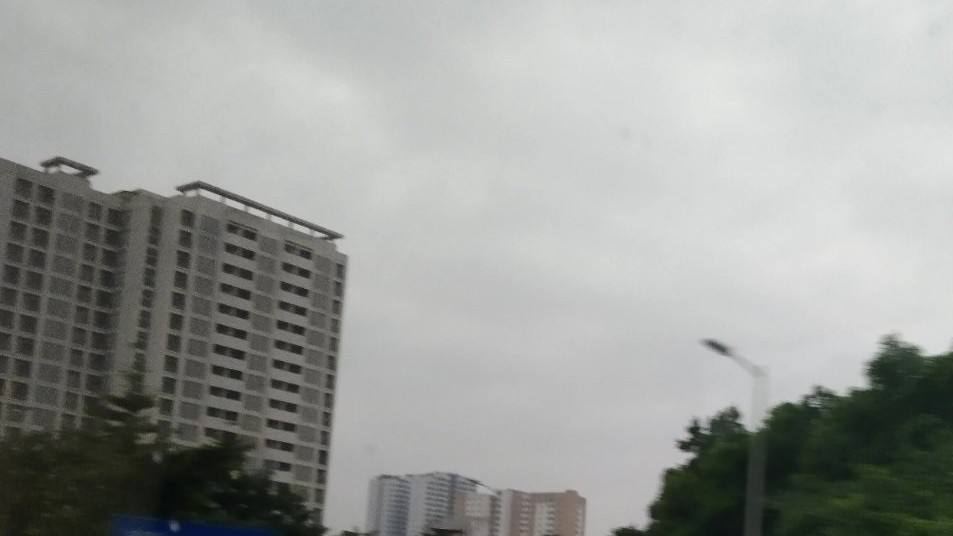 Dự báo thời tiết Hà Nội ngày 13/10: Nhiều mây, có lúc mưa; đêm không mưa, gió nhẹ