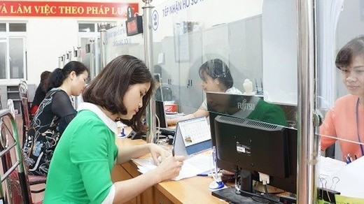Từ ngày 15/10, Hà Nội dừng phát hành thẻ bảo hiểm y tế bằng giấy