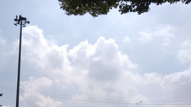 Dự báo thời tiết Hà Nội ngày 14/10: Nhiều mây; trưa, chiều hửng nắng; đêm gió nhẹ, có thể có mưa