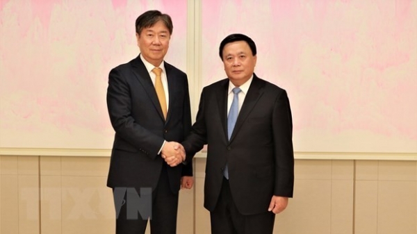 Vietnamese Party delegation on RoK visit