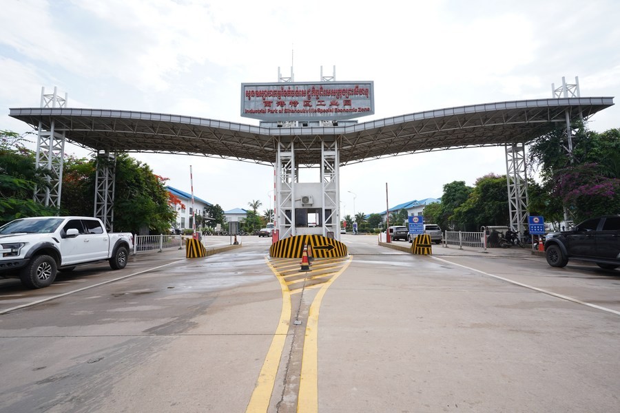 Lối vào Đặc khu kinh tế Sihanoukville (SSEZ) ở Sihanoukville, Campuchia. (Nguồn: Tân Hoa xã)