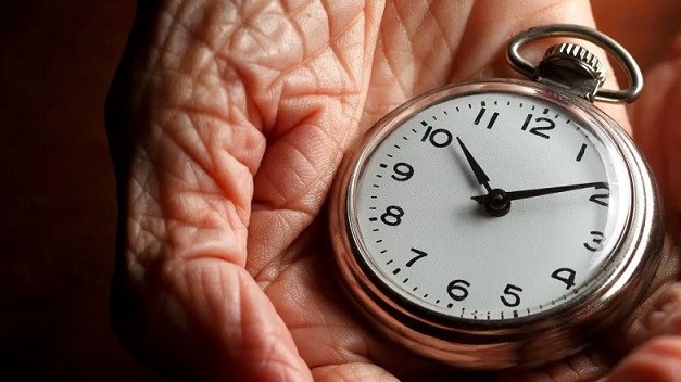 Nhà khoa học tìm nguyên nhân hiện tượng người già thường cảm thấy thời gian trôi nhanh hơn