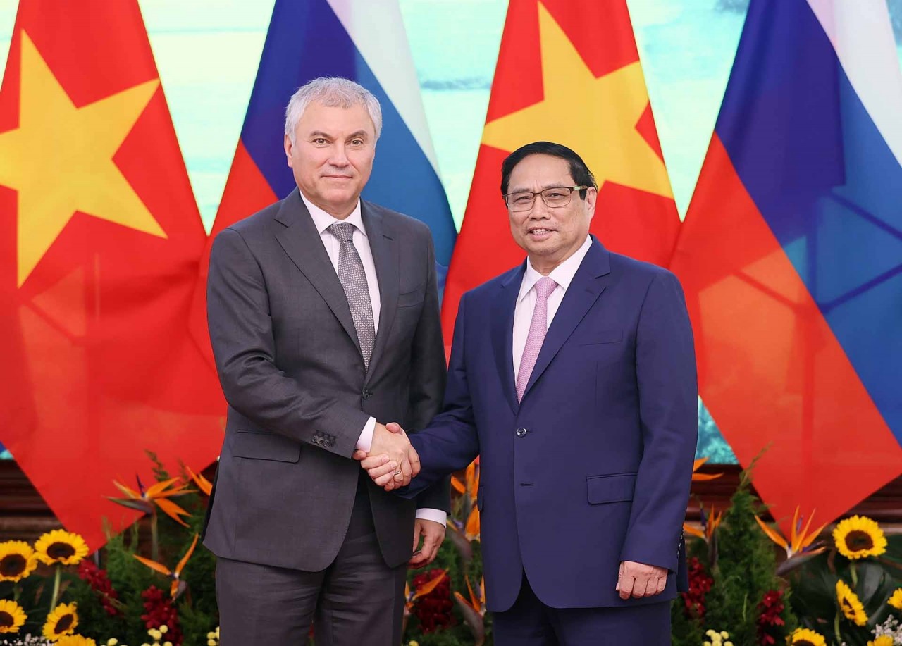 PM Pham Minh Chinh meets with Chairman of Russian State Duma