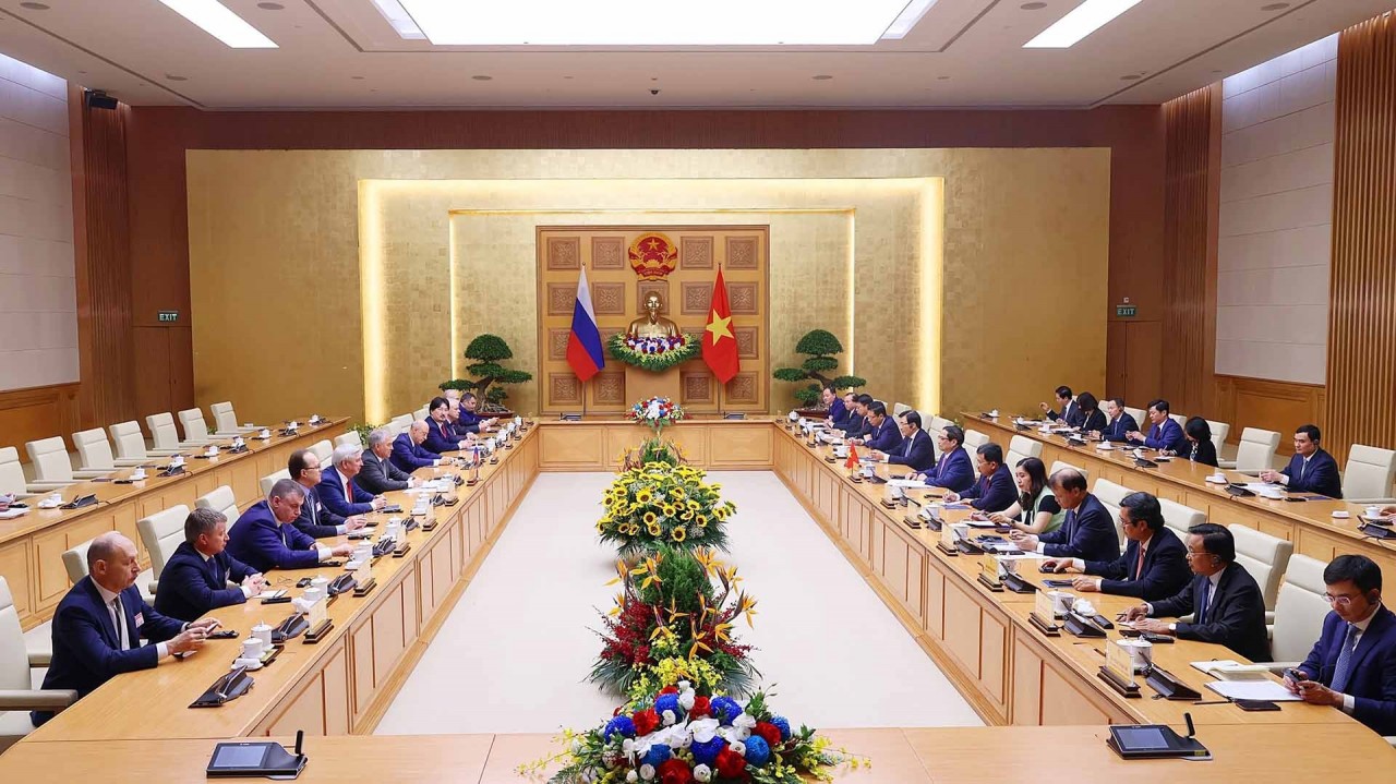 PM Pham Minh Chinh meets with Chairman of Russian State Duma