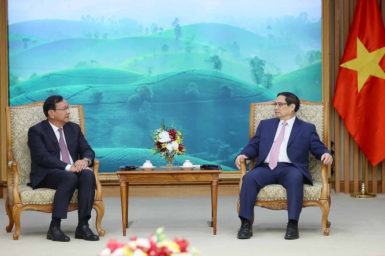 Prime Minister receives high-ranking Cambodian Party official