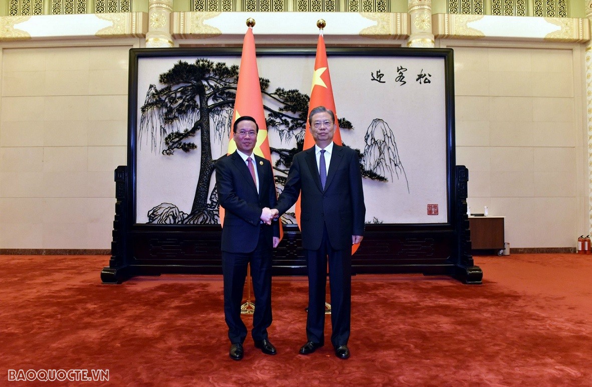 Chủ tịch nước Võ Văn Thưởng gặp Chủ tịch Nhân đại Trung Quốc Triệu Lạc Tế