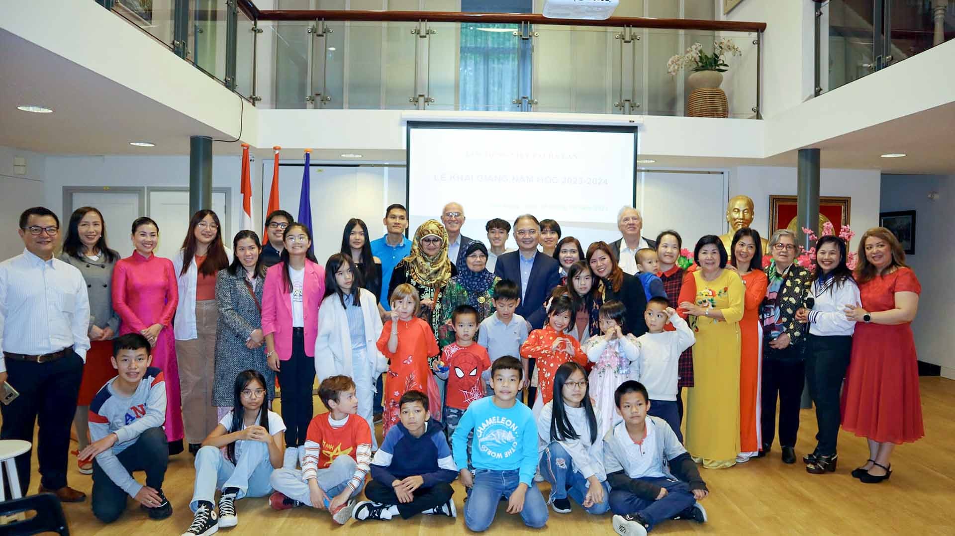 Khai giảng lớp tiếng Việt năm học 2023-2024 tại Hà Lan