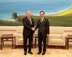 Tổng thống Uzbekistan ấn tượng trước thành tựu đổi mới, phát triển kinh tế-xã hội của Việt Nam