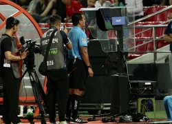 Công nghệ VAR gây tranh cãi ngay trận đầu của V-League 2023/2024