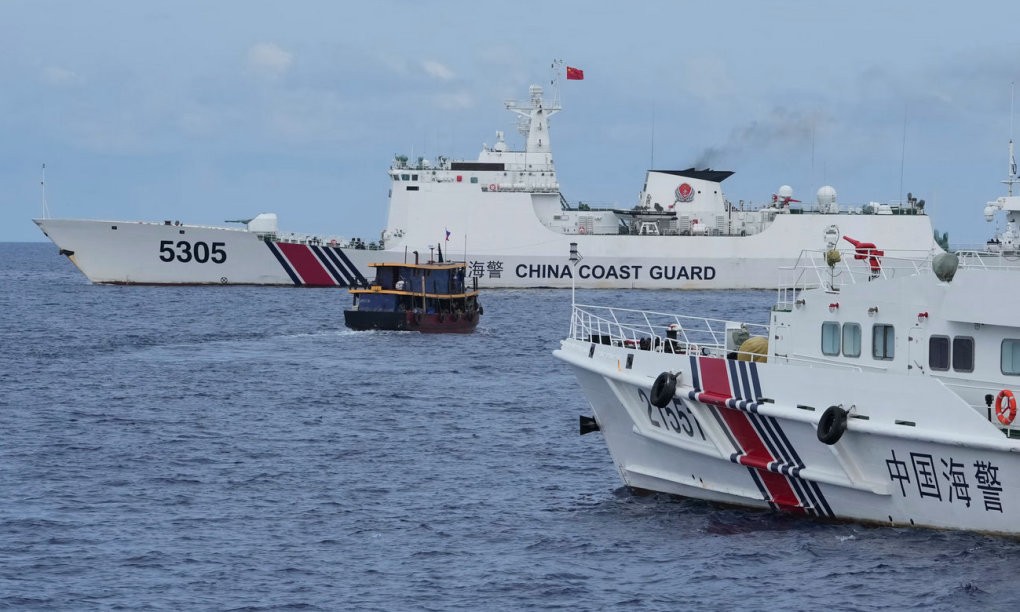 Tàu Philippines, Trung Quốc liên tục va chạm trên Biển Đông