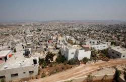 Xung đột ở Bờ Tây: Lo ngại cuộc tấn công trên bộ, Israel không kích nhà thờ Hồi giáo ở trại tị nạn