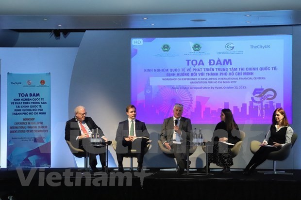 Vietnam, UK share experience in developing int’l financial centre | Business | Vietnam+ (VietnamPlus)