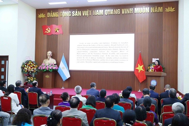 Gặp gỡ hữu nghị kỷ niệm 50 năm quan hệ ngoại giao Việt Nam-Argentina
