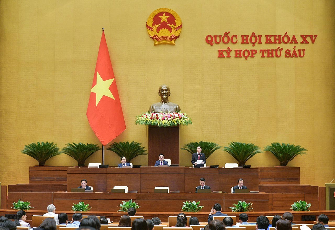 Quốc hội họp phiên toàn thể tại hội trường chiều ngày 25/10.