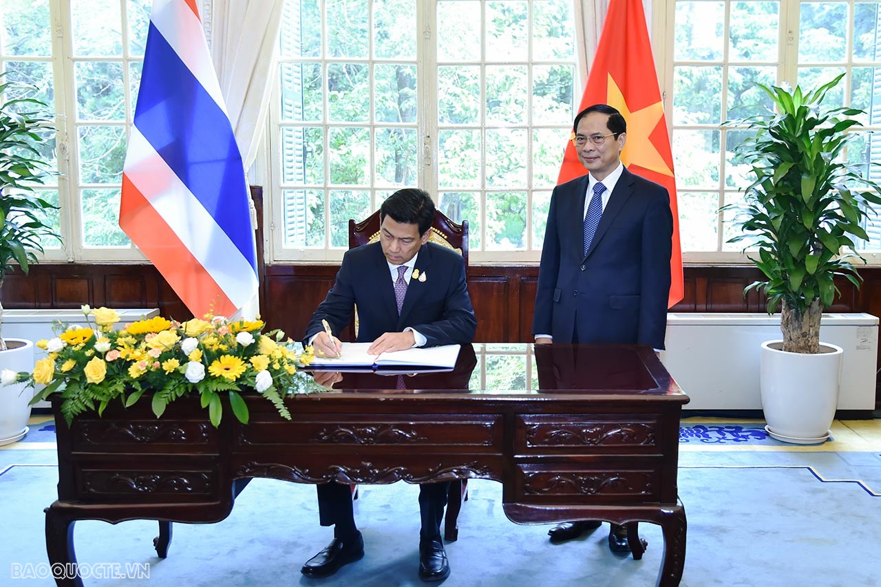 Chuyến thăm lần này của Phó Thủ tướng, Bộ trưởng Ngoại giao Thái Lan tiếp tục khẳng định sự cam kết, quyết tâm của cả hai bên trong việc thực hiện Chương trình hành động triển khai quan hệ Đối tác chiến lược tăng cường Việt Nam-Thái Lan giai đoạn 2022-2027 và phối hợp chặt chẽ hơn nữa giữa hai nước trên các diễn đàn đa phương và khu vực.
