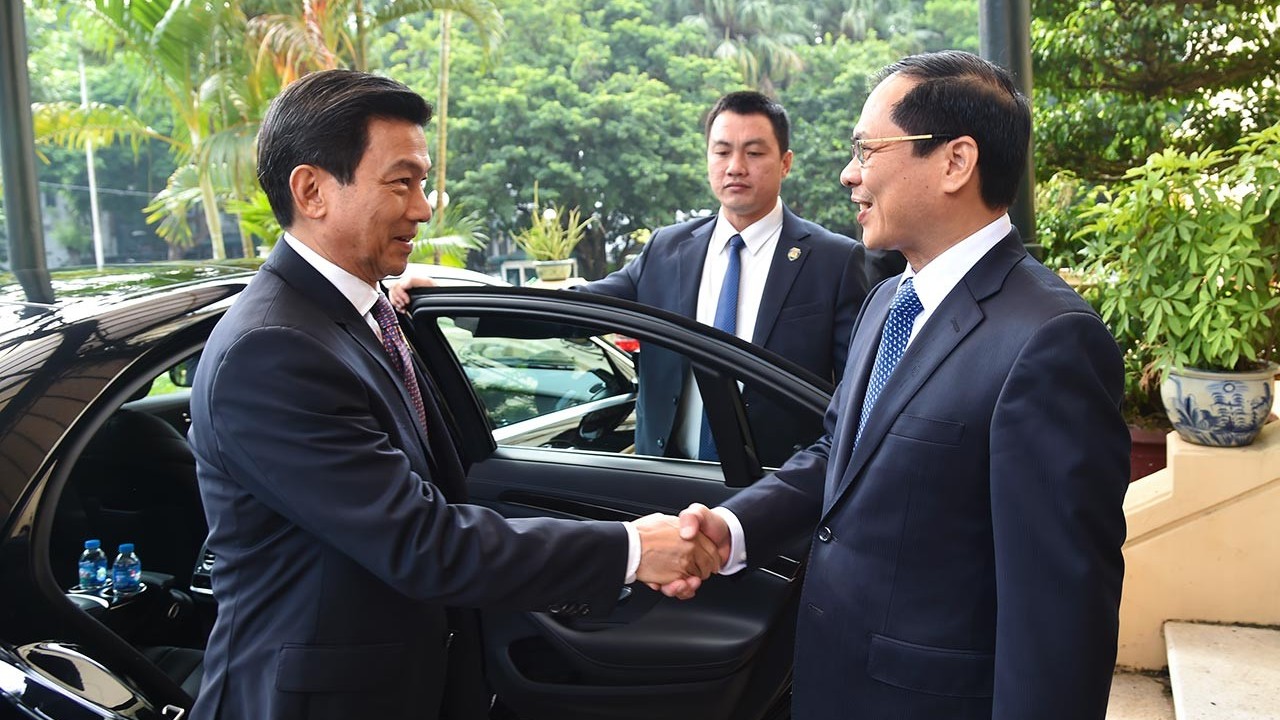 Bộ trưởng Ngoại giao Bùi Thanh Sơn đón, hội đàm với Phó Thủ tướng, Bộ trưởng Ngoại giao Thái Lan Parnpree Bahiddha-Nukara