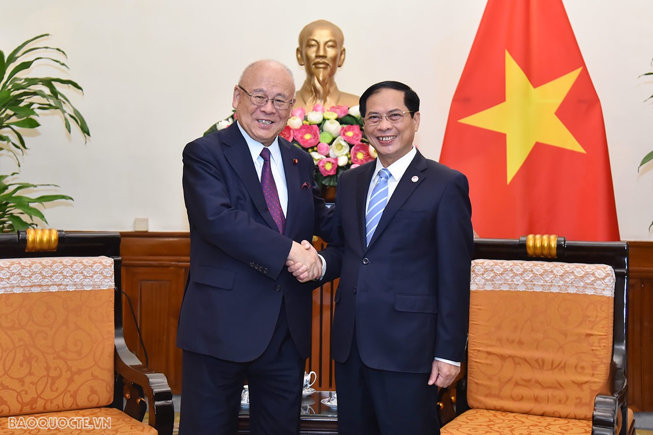 Bộ trưởng Ngoại giao Bùi Thanh Sơn tiếp Cố vấn Liên minh nghị sĩ hữu nghị Nhật-Việt